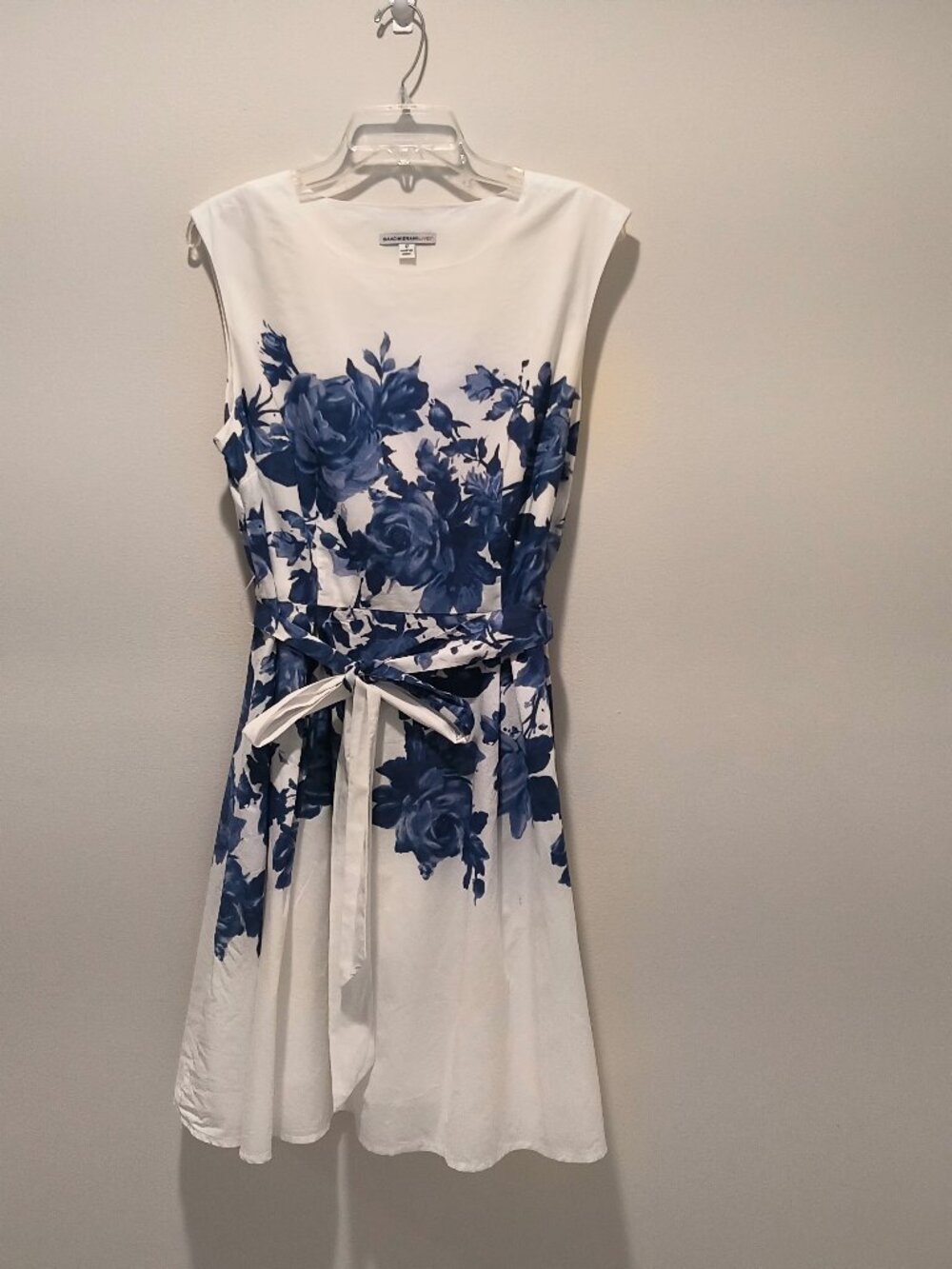 Isaac Mizrahi beautiful sleeveless fit-and-flare dress size 12